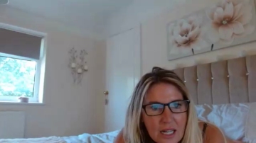 Sexy_English_Milf  29-06-2021